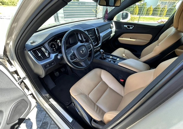 Volvo XC 60 cena 94900 przebieg: 145000, rok produkcji 2018 z Zgorzelec małe 596